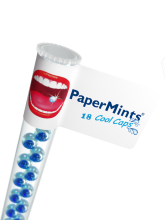 18 kapslí na osvěžení dechu (jahoda nebo máta) ve skleněné zkumavce